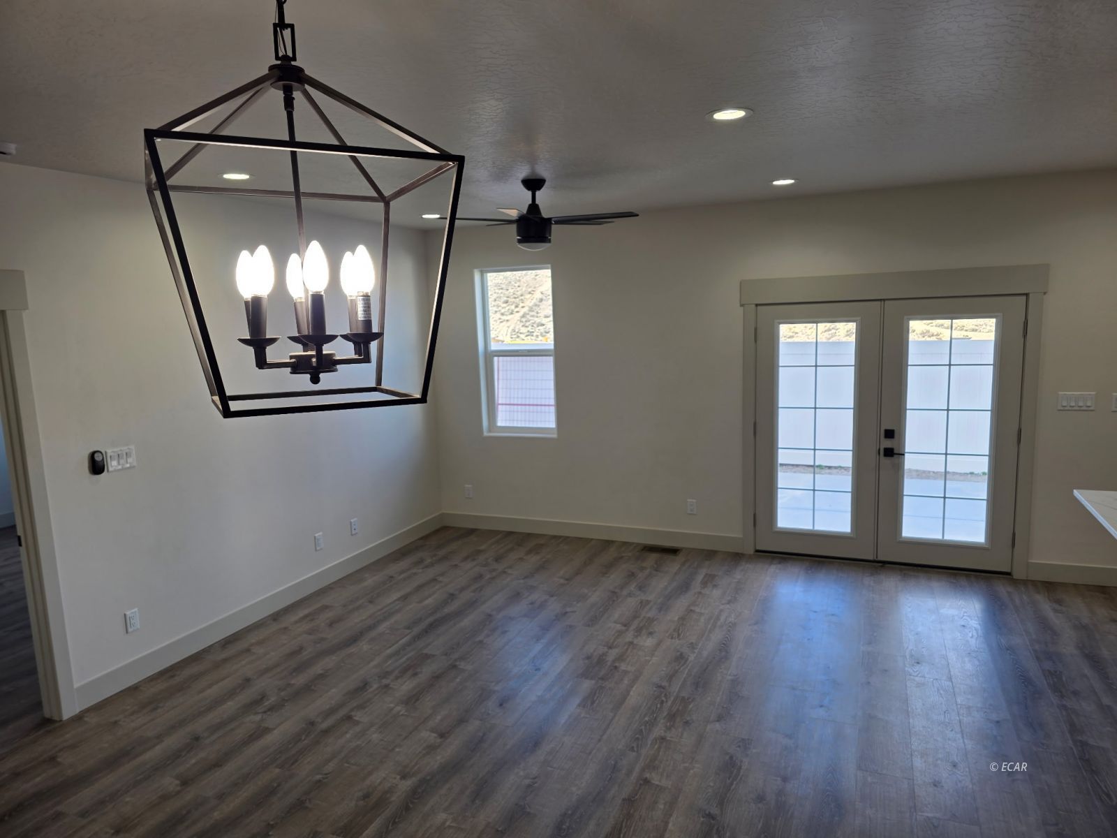 2618 Platinum Drive Property Photo 5