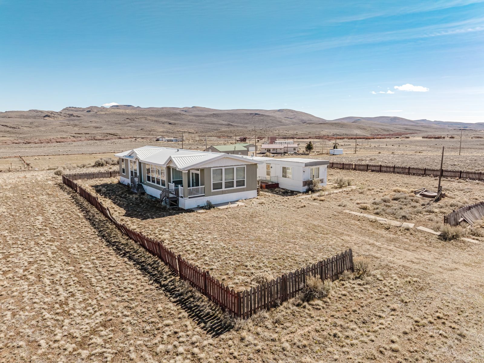 418 Cinnabar Avenue Property Photo 1