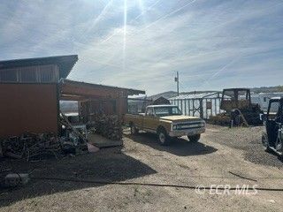 1417 Huntley Street Property Photo 6