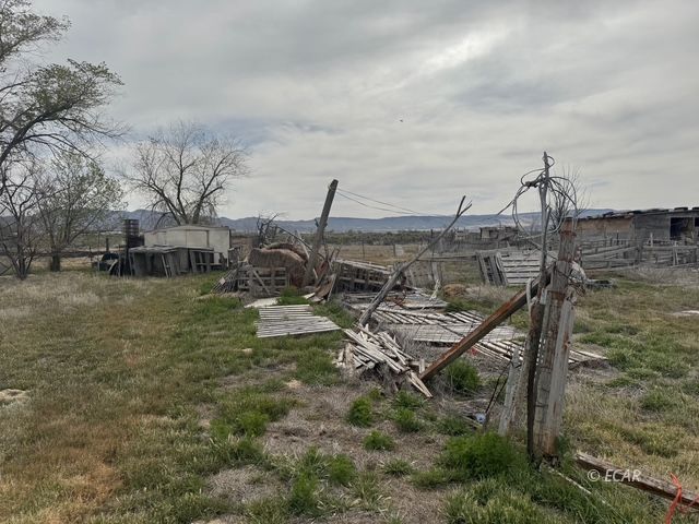 1834 1825 East Property Photo 3