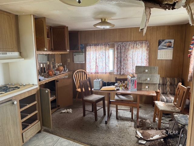 1834 1825 East Property Photo 9