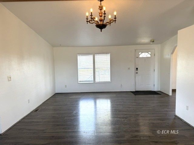 439 Jasper Drive Property Photo 4