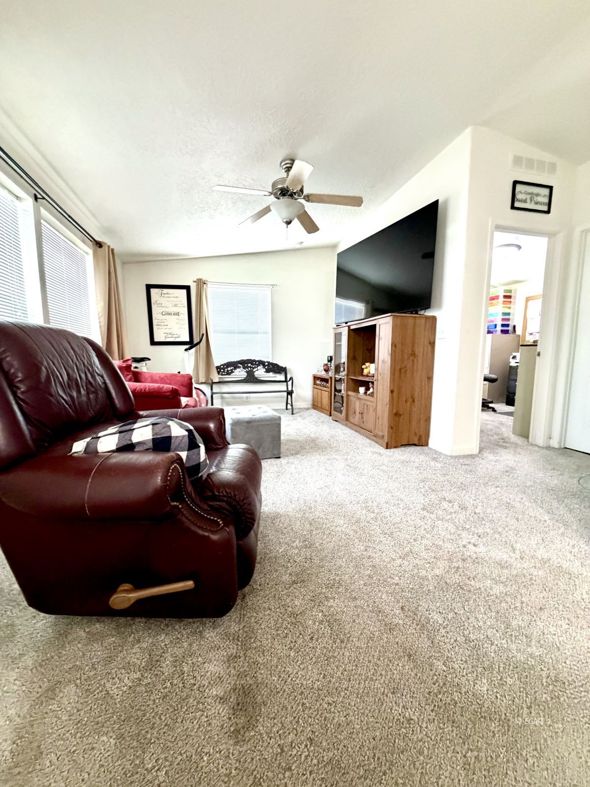 164 Martin Avenue Property Photo 25