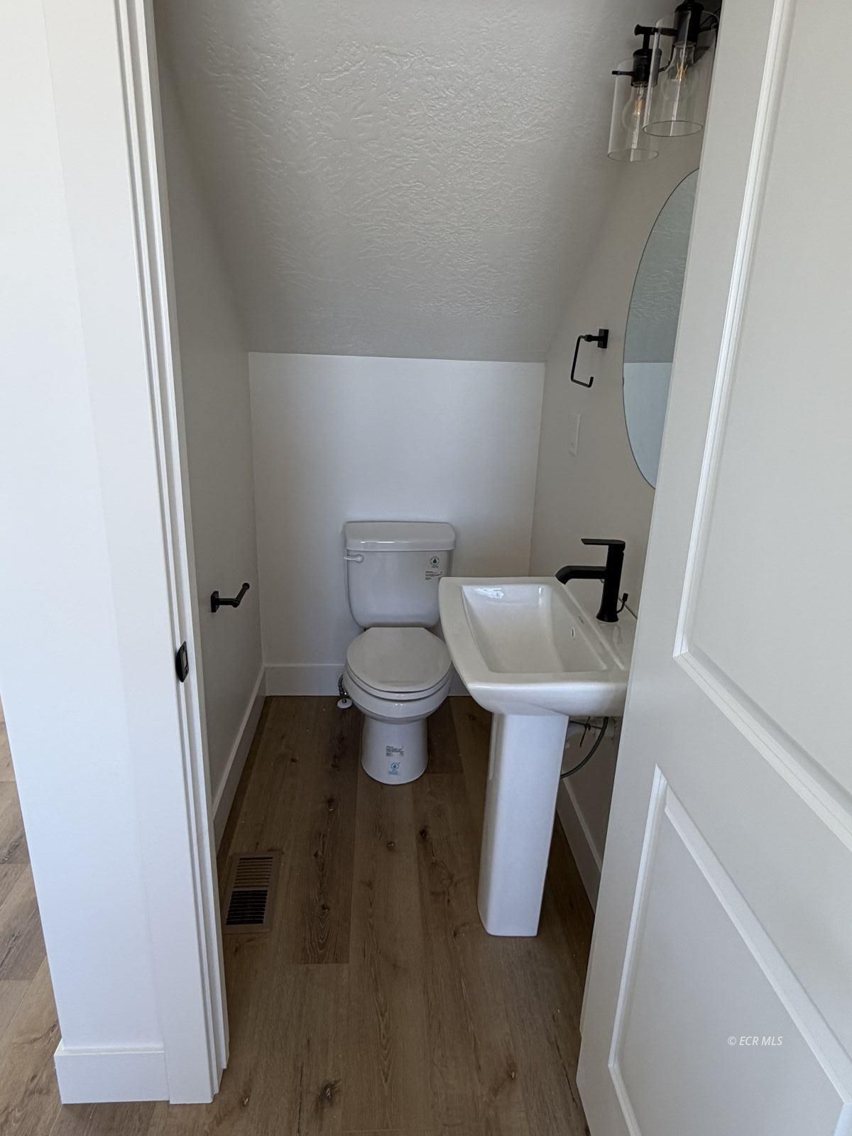 2918 Aria Way Property Photo 9