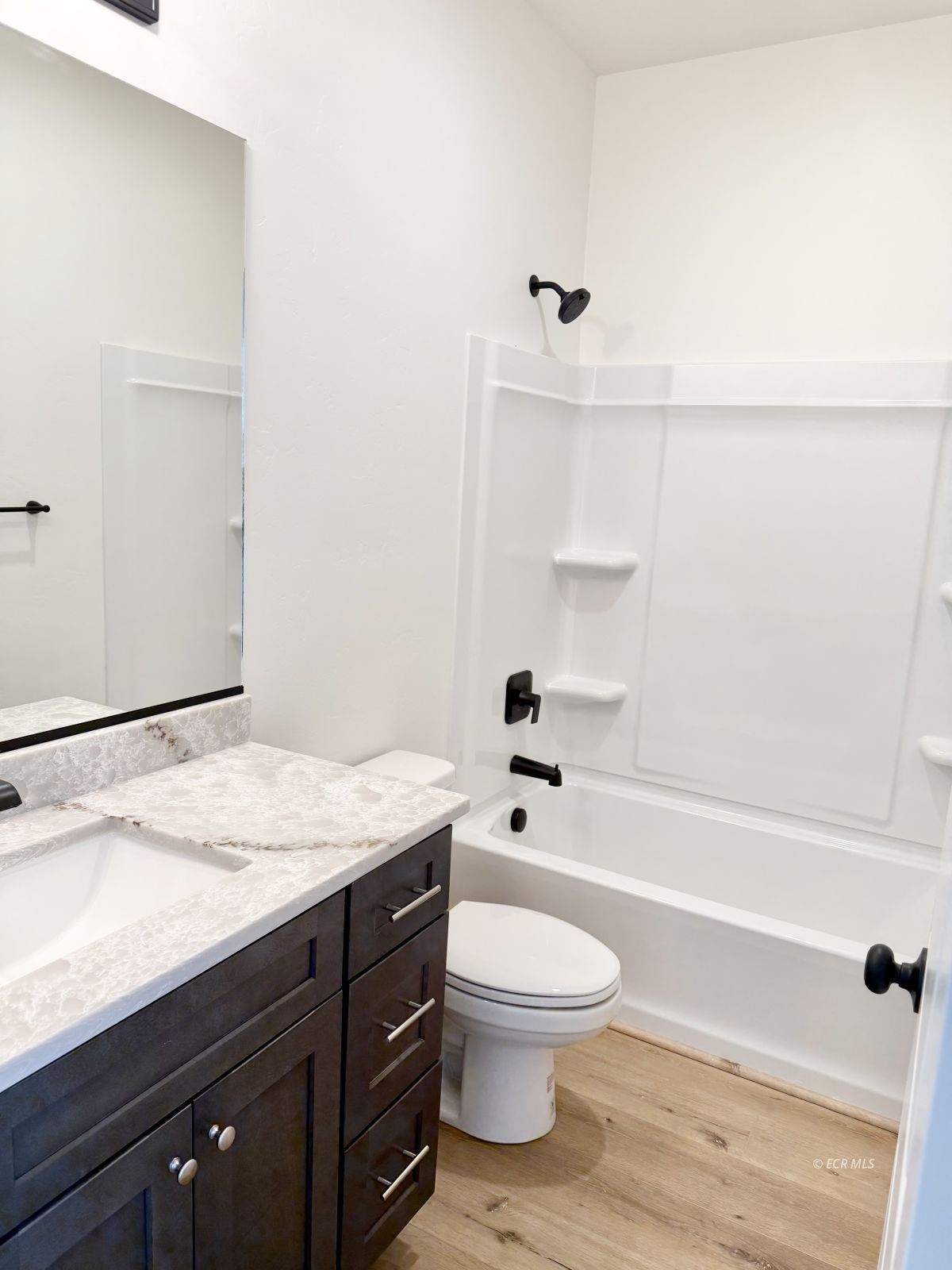 2953 Eleanor Court Property Photo 6