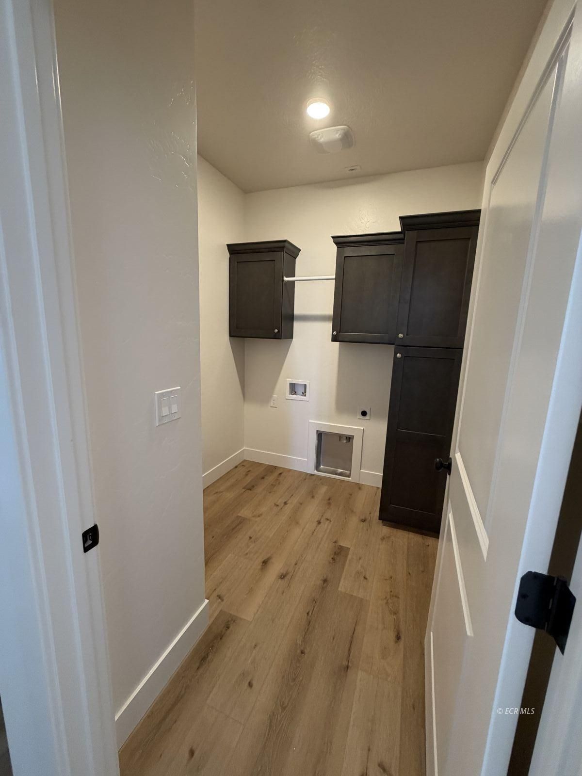 2943 Eleanor Court Property Photo 8