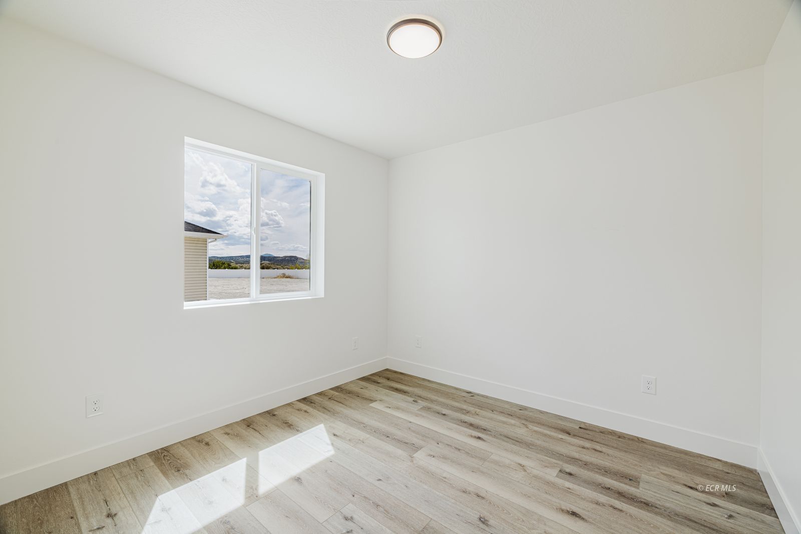 1266 Primrose Lane Property Photo 36