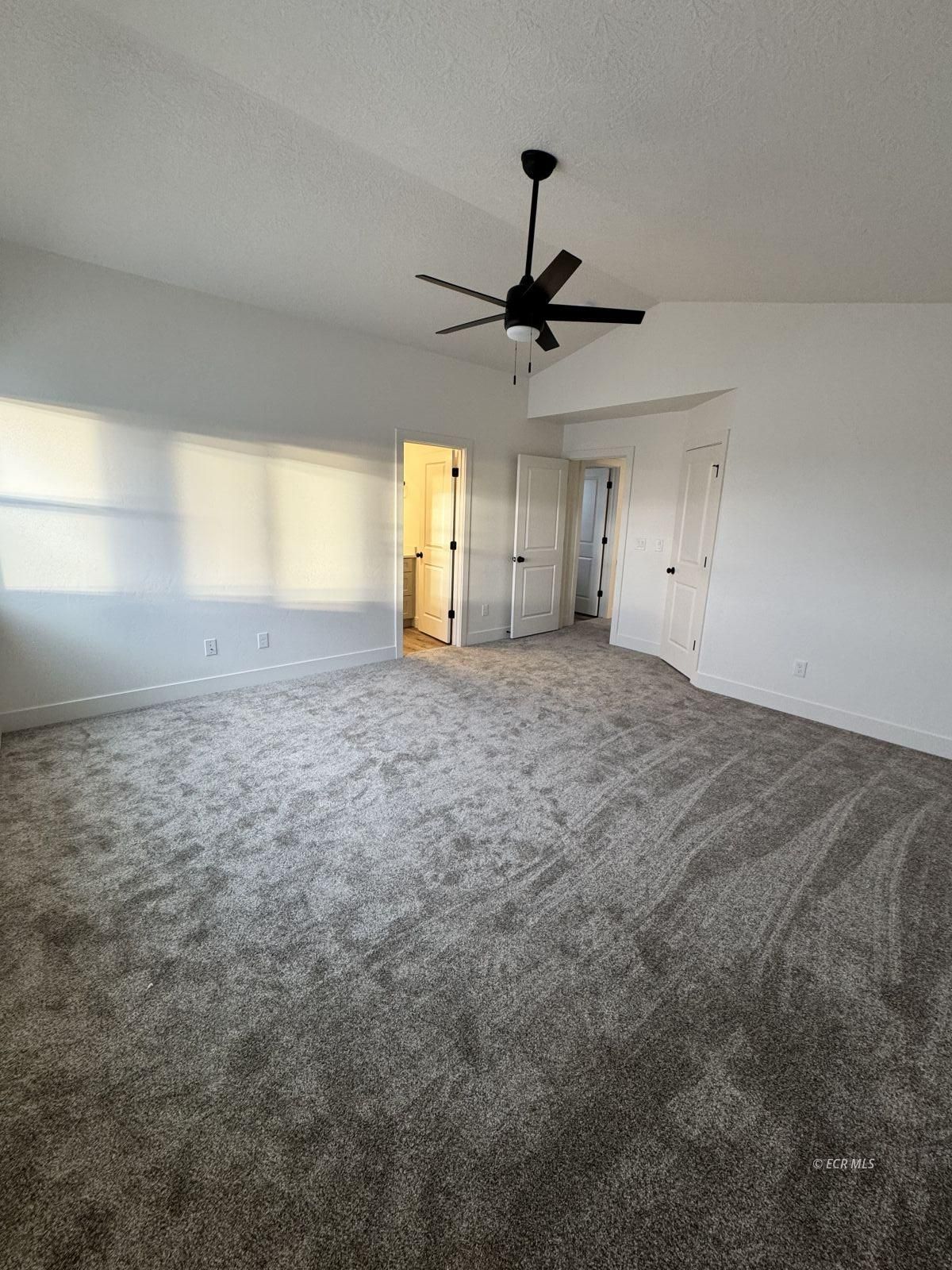 1262 Primrose Lane Property Photo 8