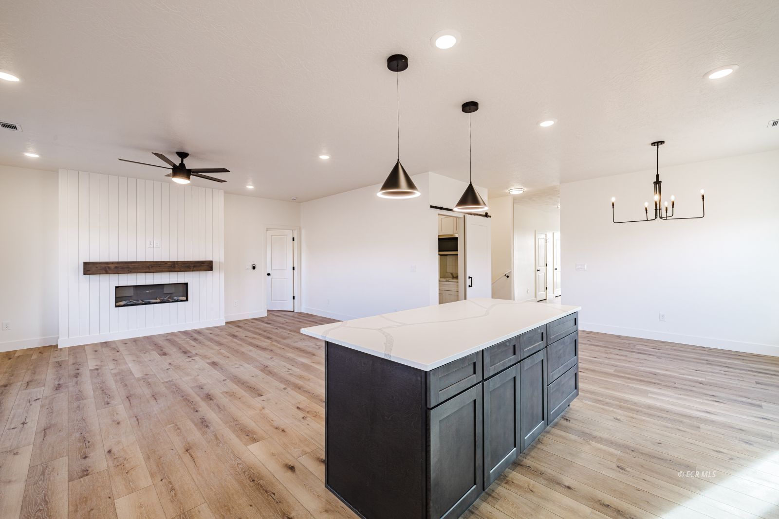 2946 Eleanor Court Property Photo 18