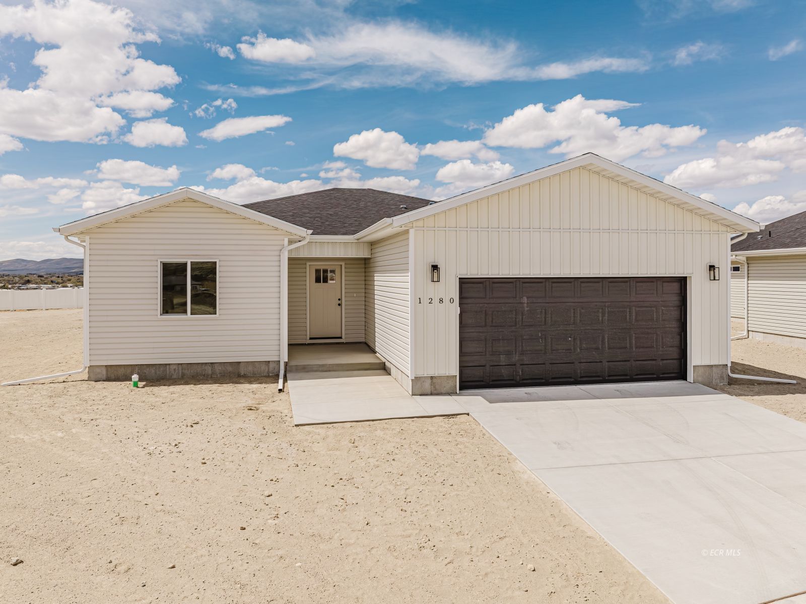 1283 Primrose Lane Property Photo 2