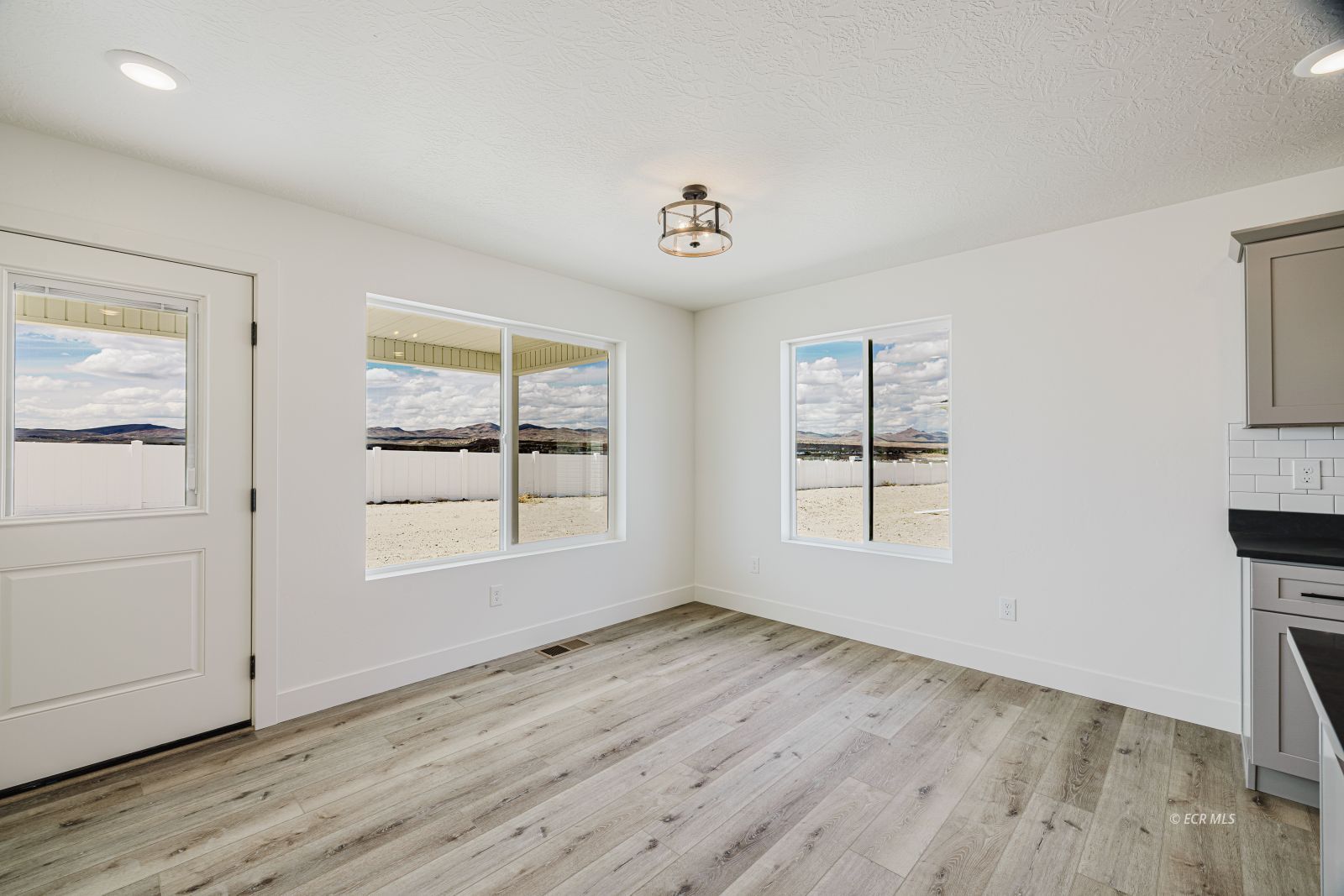 1283 Primrose Lane Property Photo 16