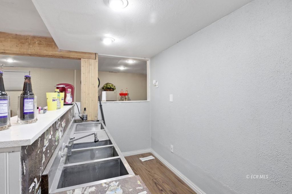880 Nevada Circle Property Photo 22