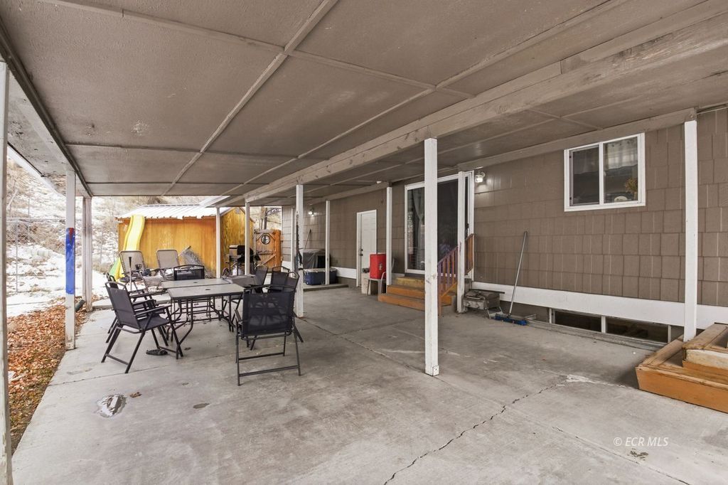 880 Nevada Circle Property Photo 31