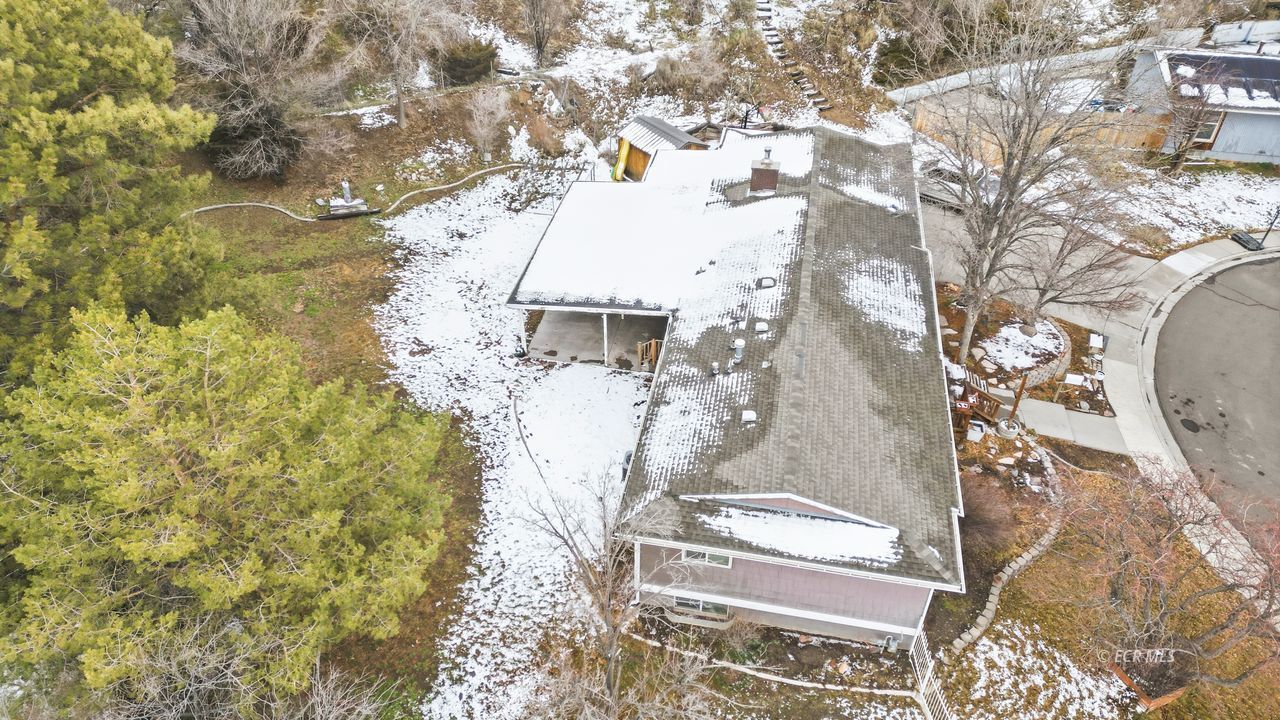 880 Nevada Circle Property Photo 33