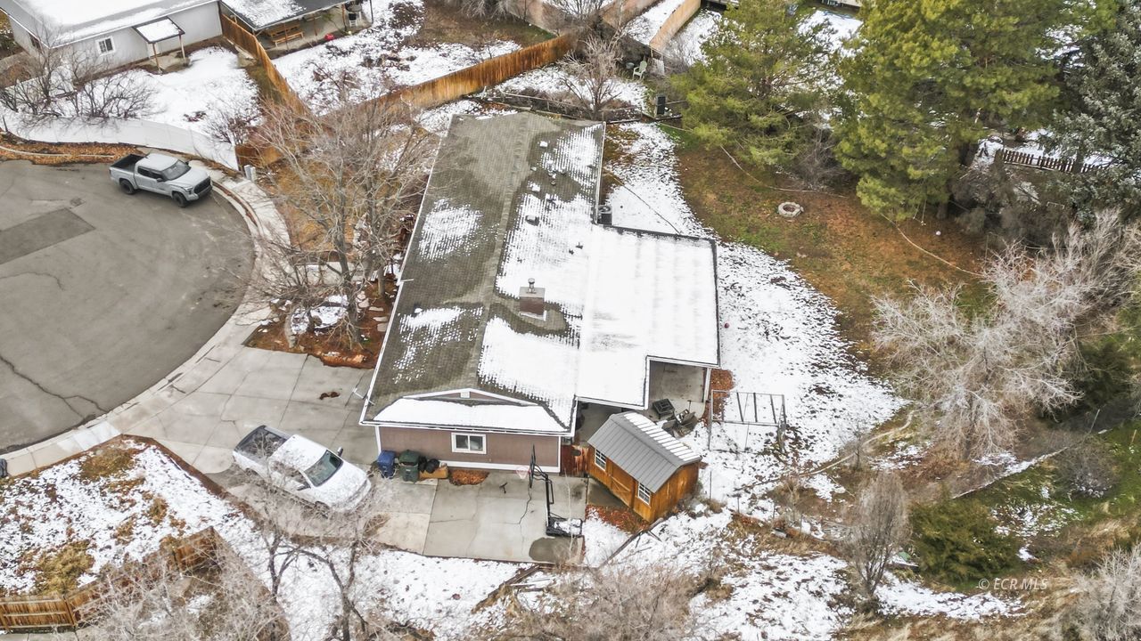 880 Nevada Circle Property Photo 34