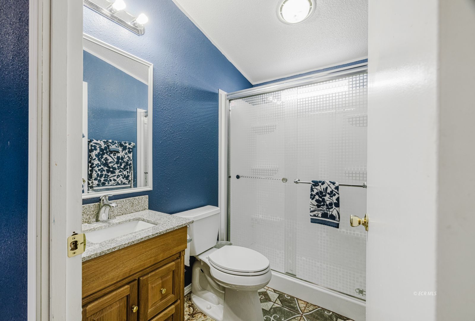 4240 Diana Lane Property Photo 25