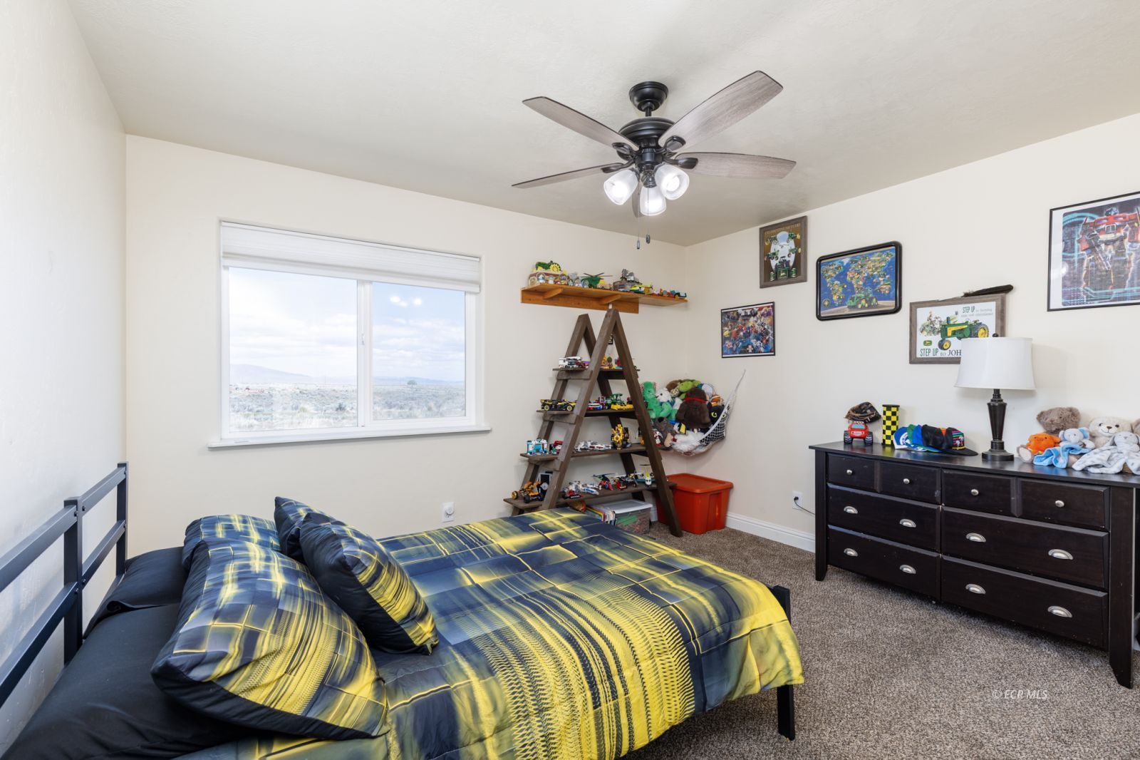 878 Abeyta Drive Property Photo 19