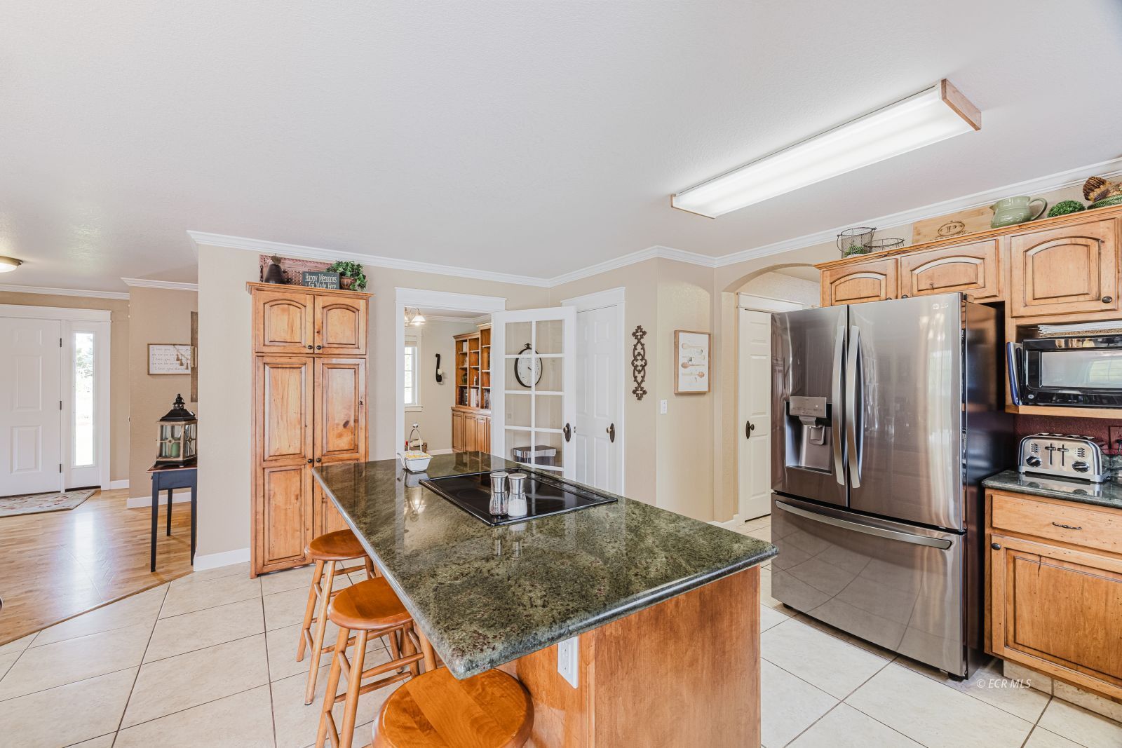 393 Palace Circle Property Photo 11