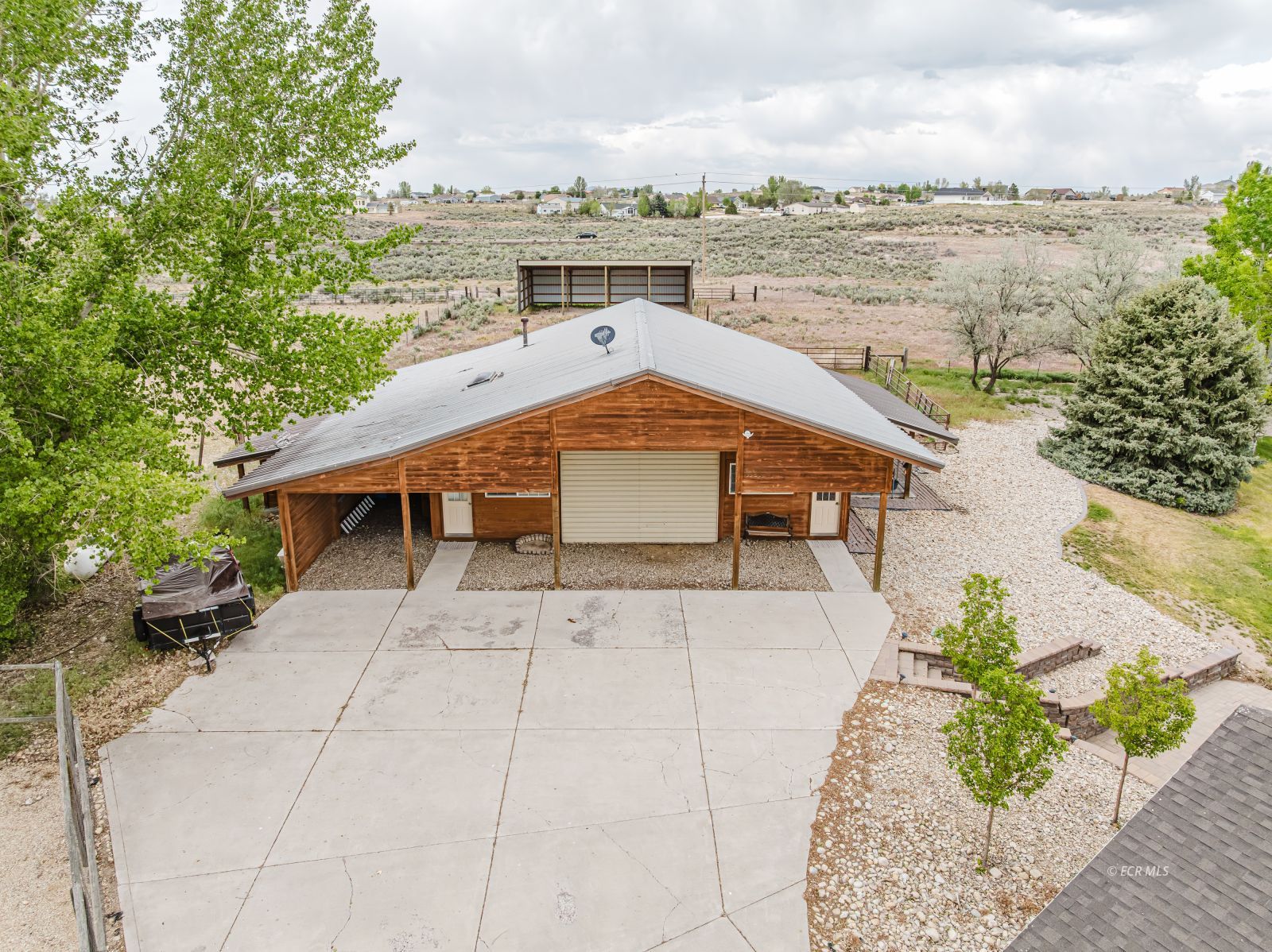 393 Palace Circle Property Photo 35