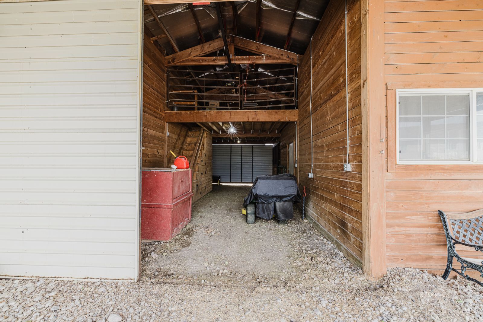 393 Palace Circle Property Photo 41