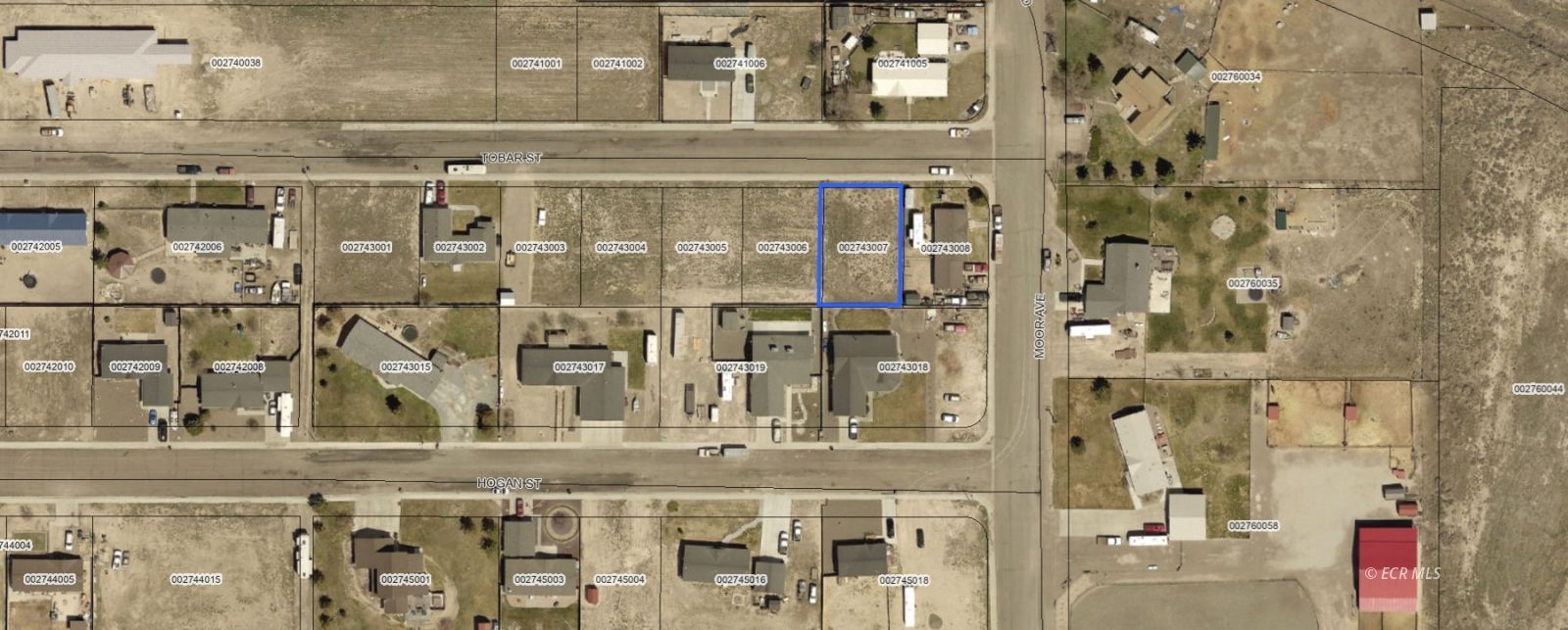880 Tobar Street Property Photo 8