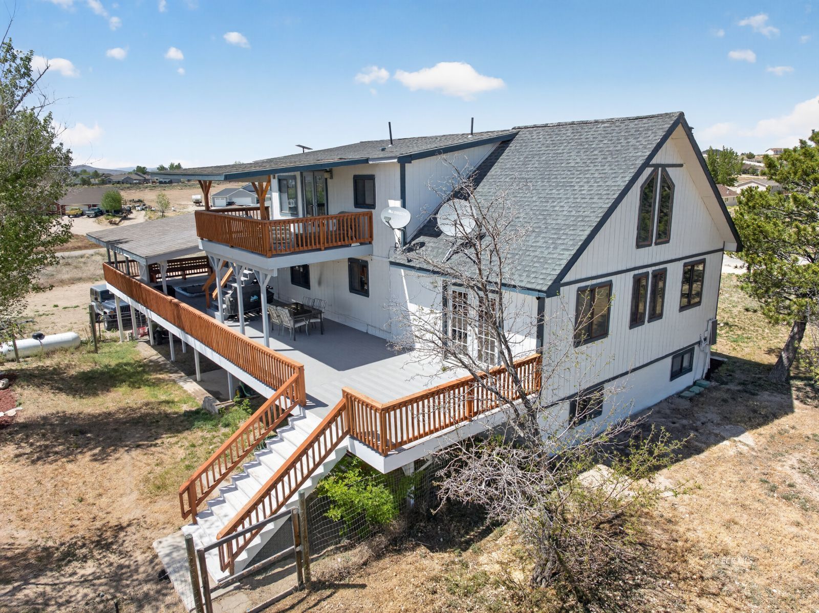 408 Cameo Drive Property Photo 1