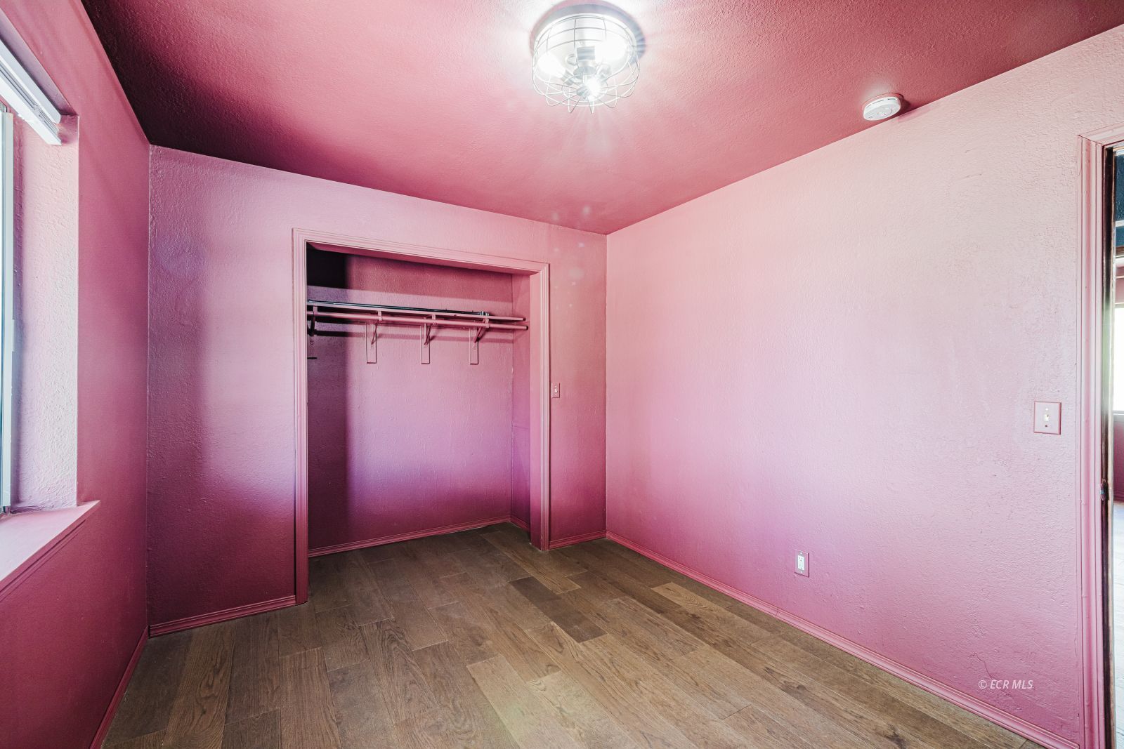 408 Cameo Drive Property Photo 14