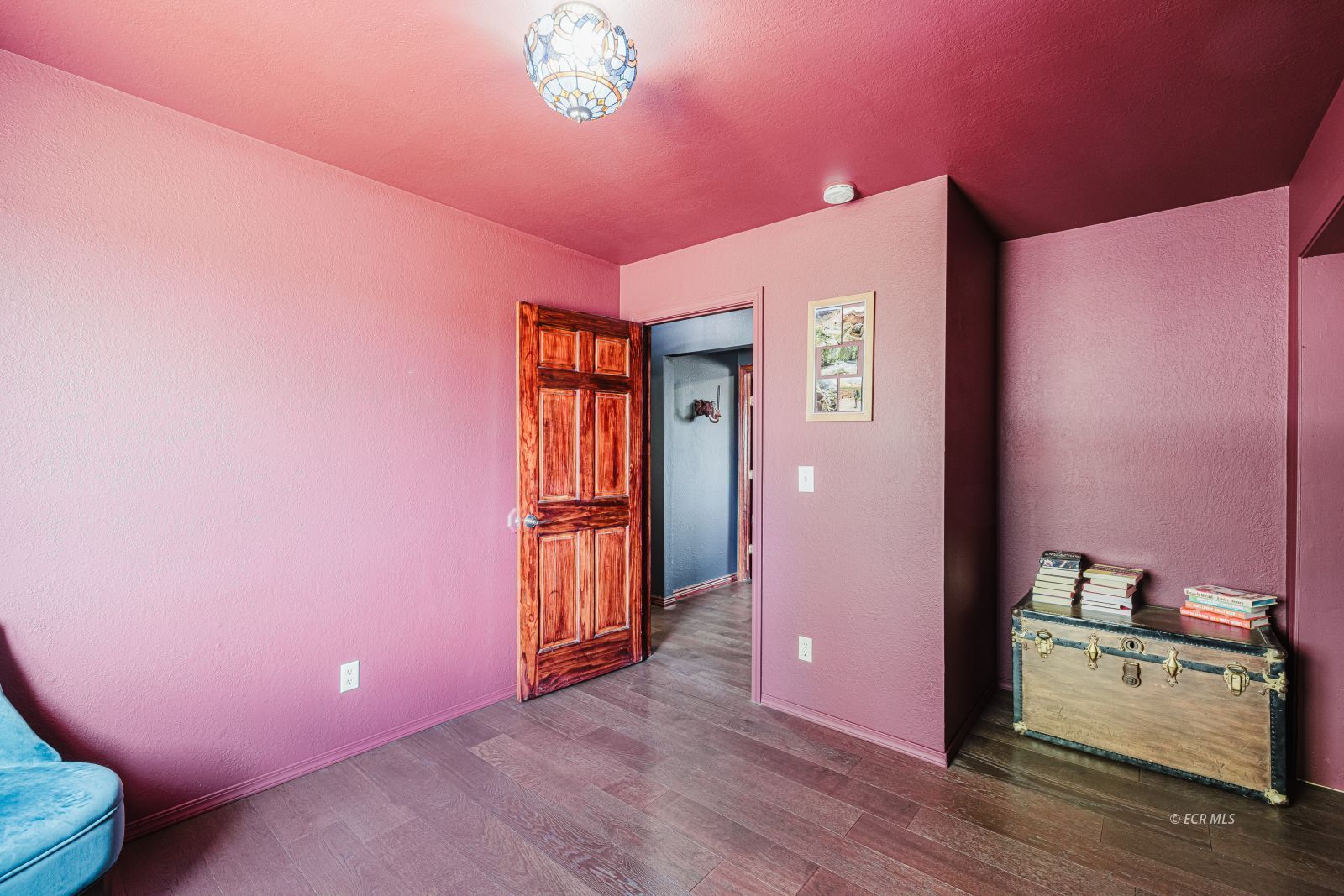 408 Cameo Drive Property Photo 15
