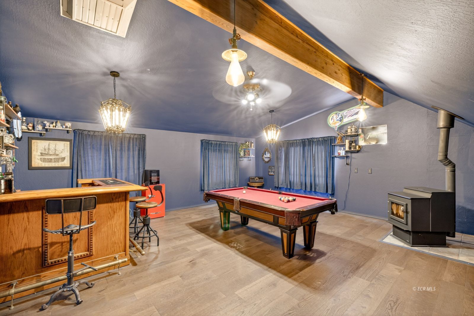 408 Cameo Drive Property Photo 17