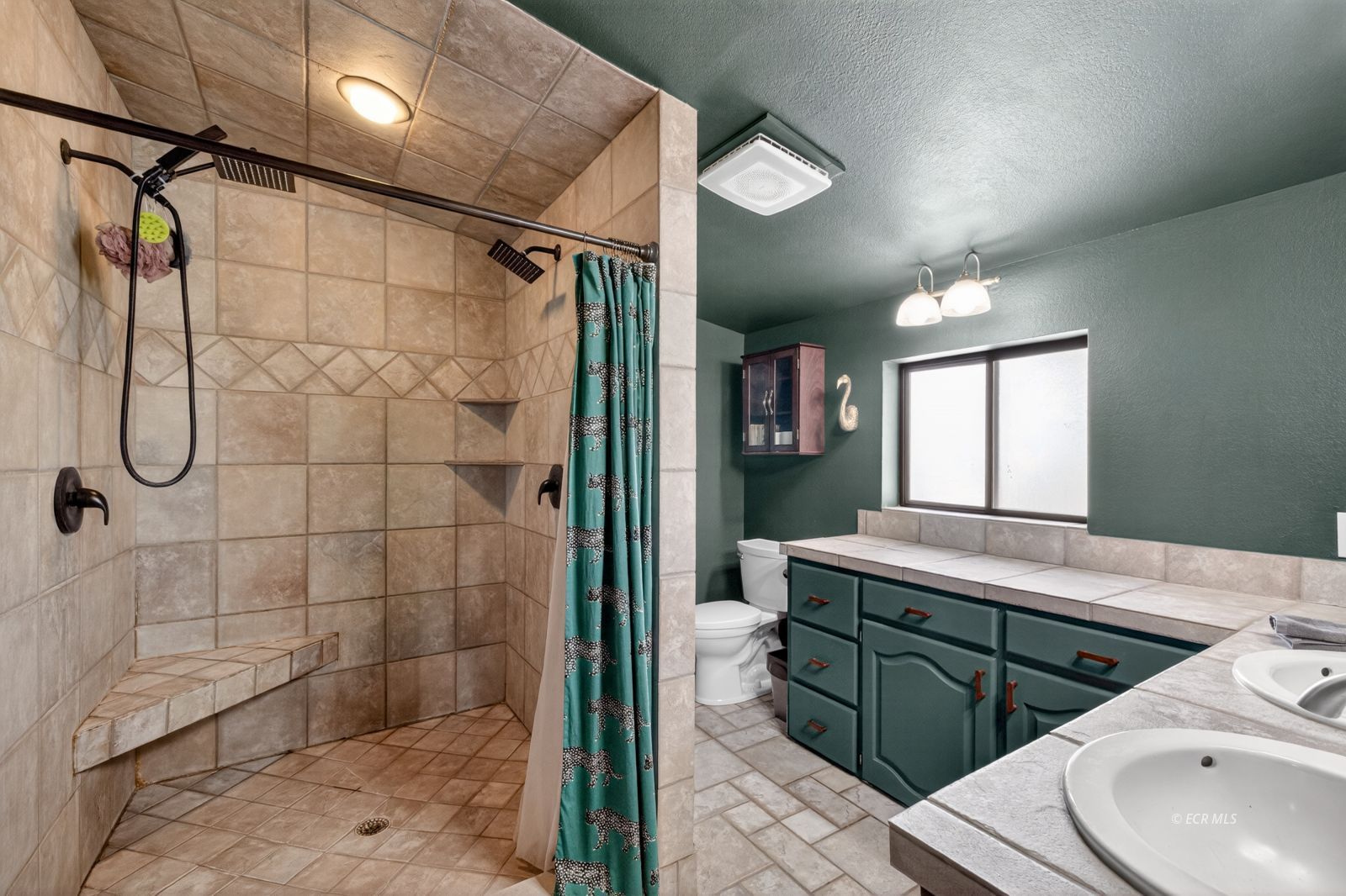 408 Cameo Drive Property Photo 24