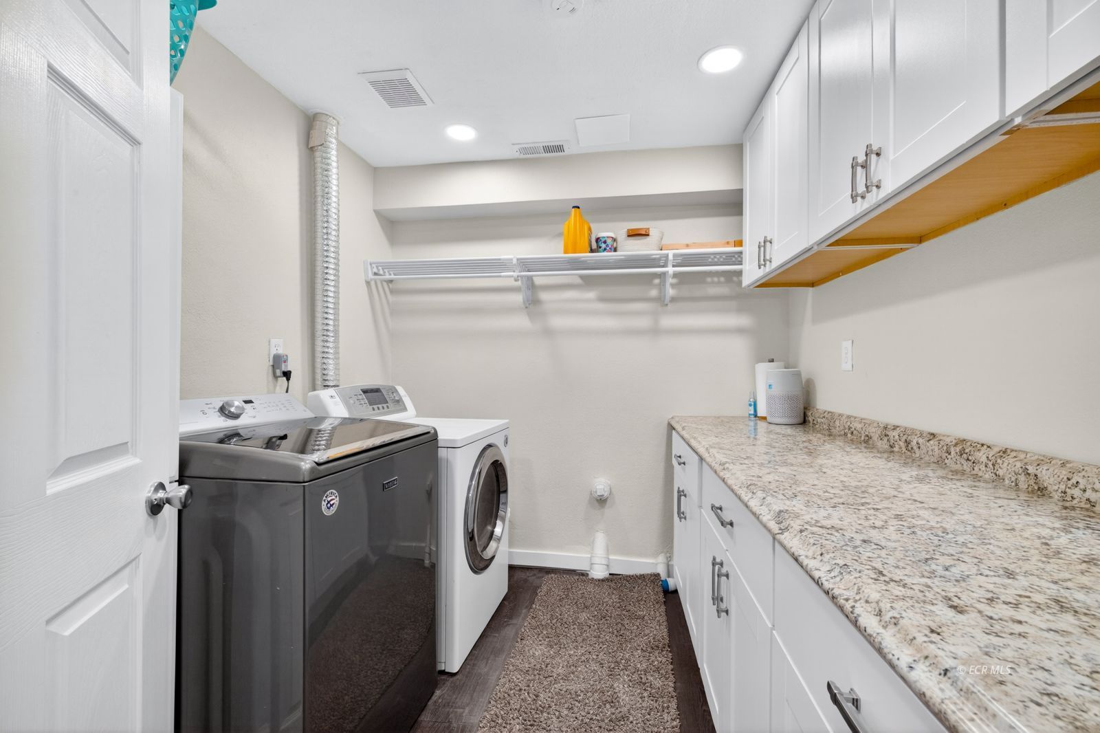 408 Cameo Drive Property Photo 36