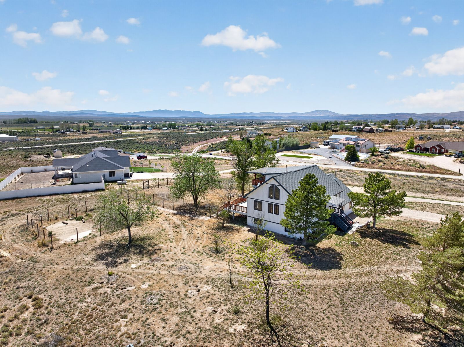 408 Cameo Drive Property Photo 49