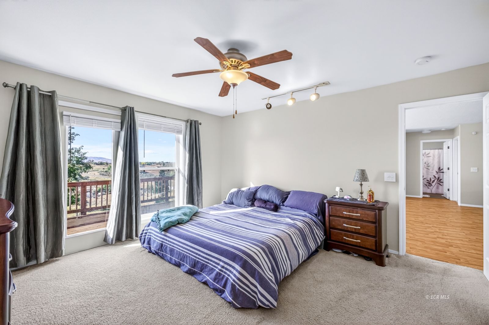807 Silver Oak Drive Property Photo 15