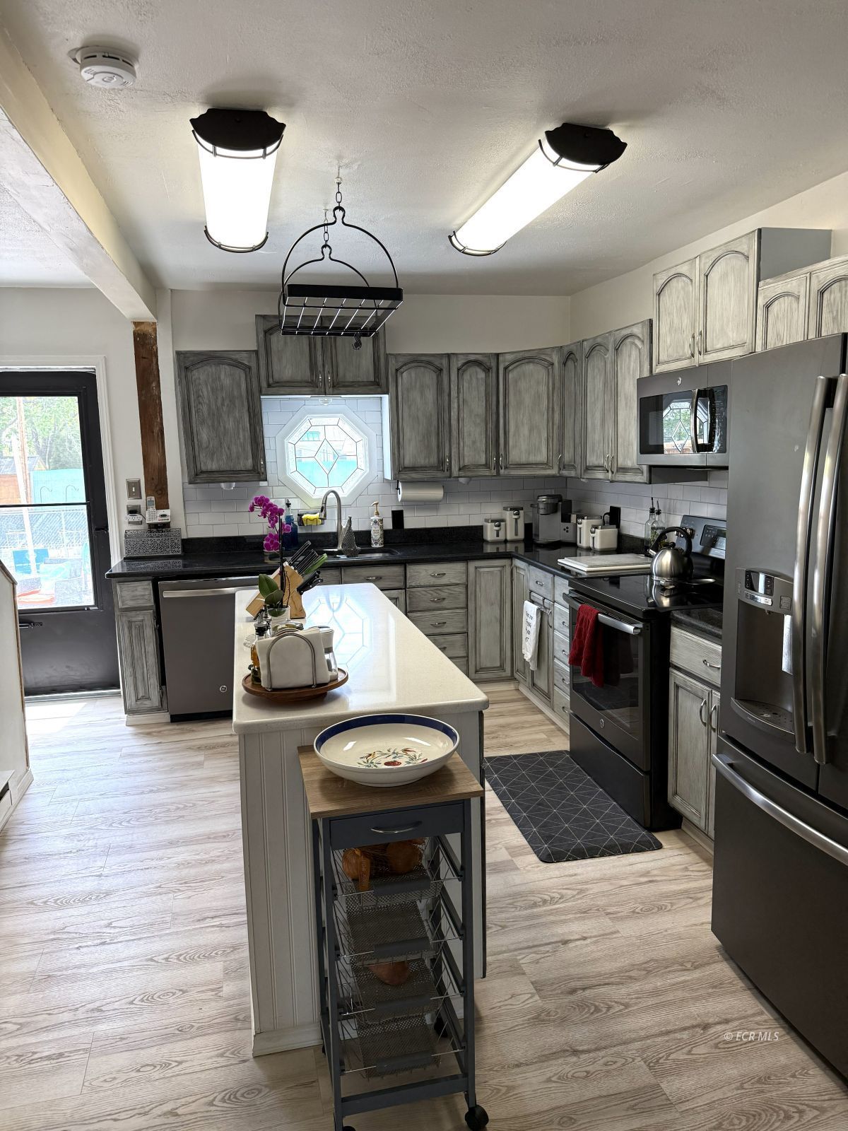 430 Walnut Street Property Photo 13