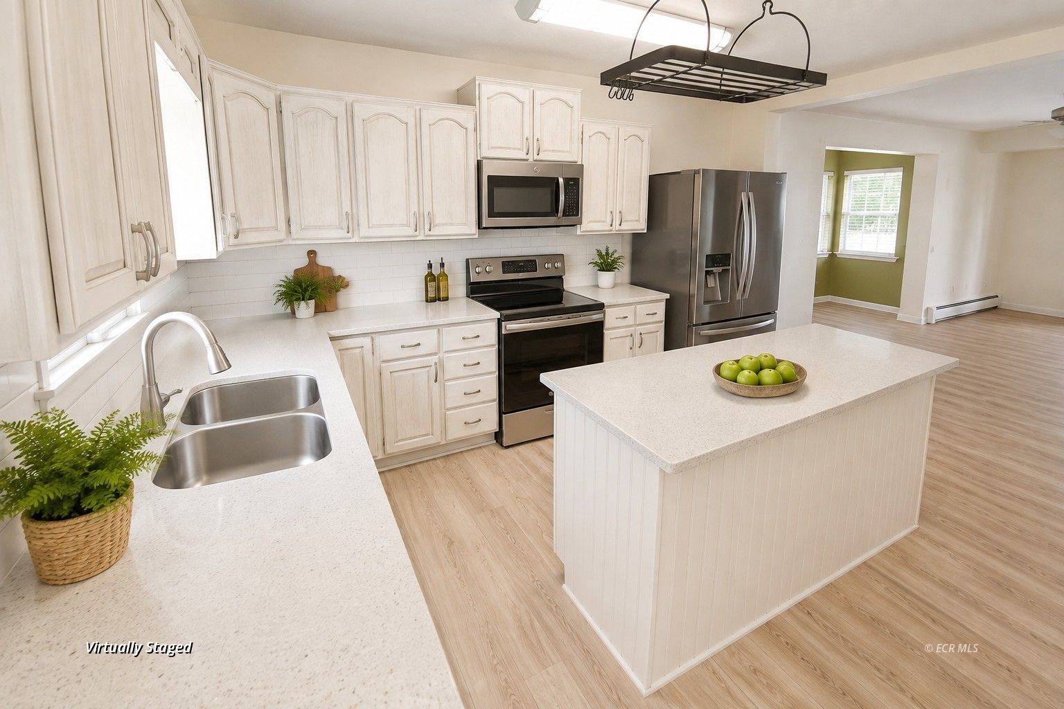 430 Walnut Street Property Photo 15