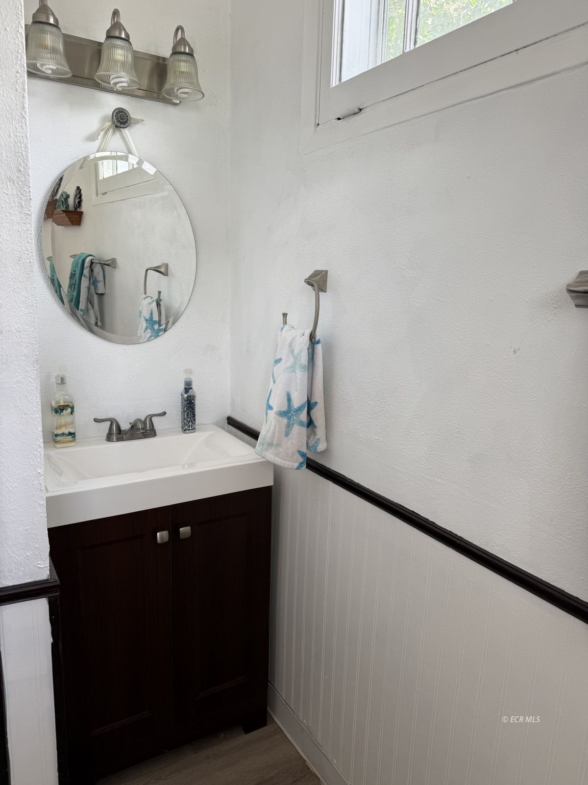 430 Walnut Street Property Photo 16