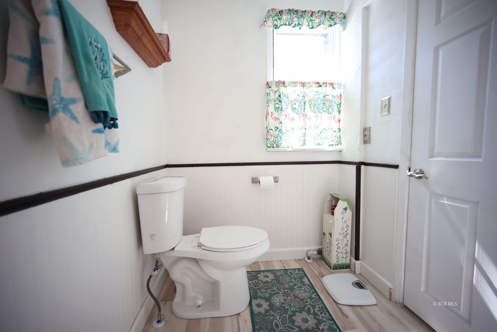 430 Walnut Street Property Photo 17