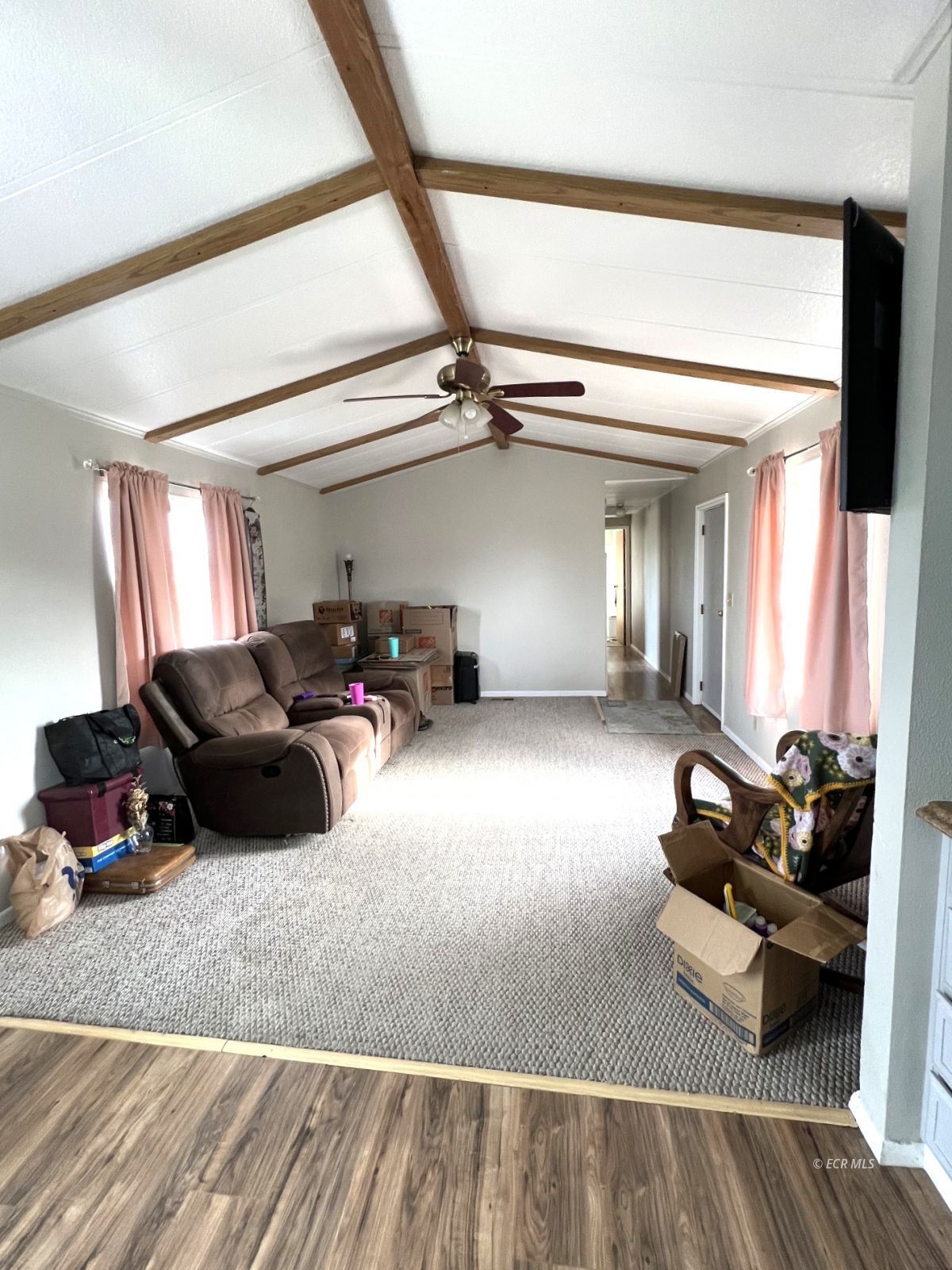 467 Smokey Place Property Photo 8