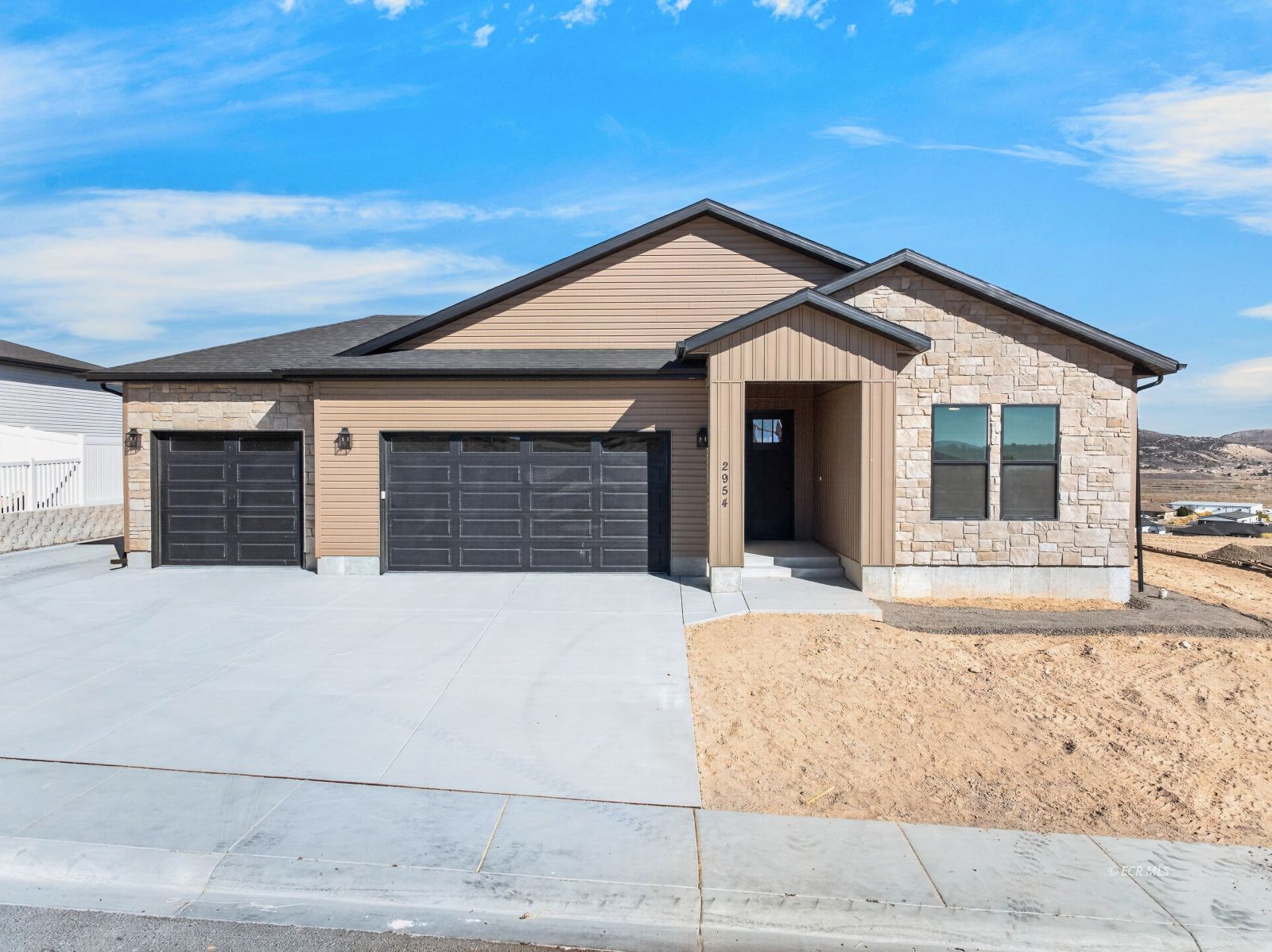 2962 Lecomte Court Property Photo 1