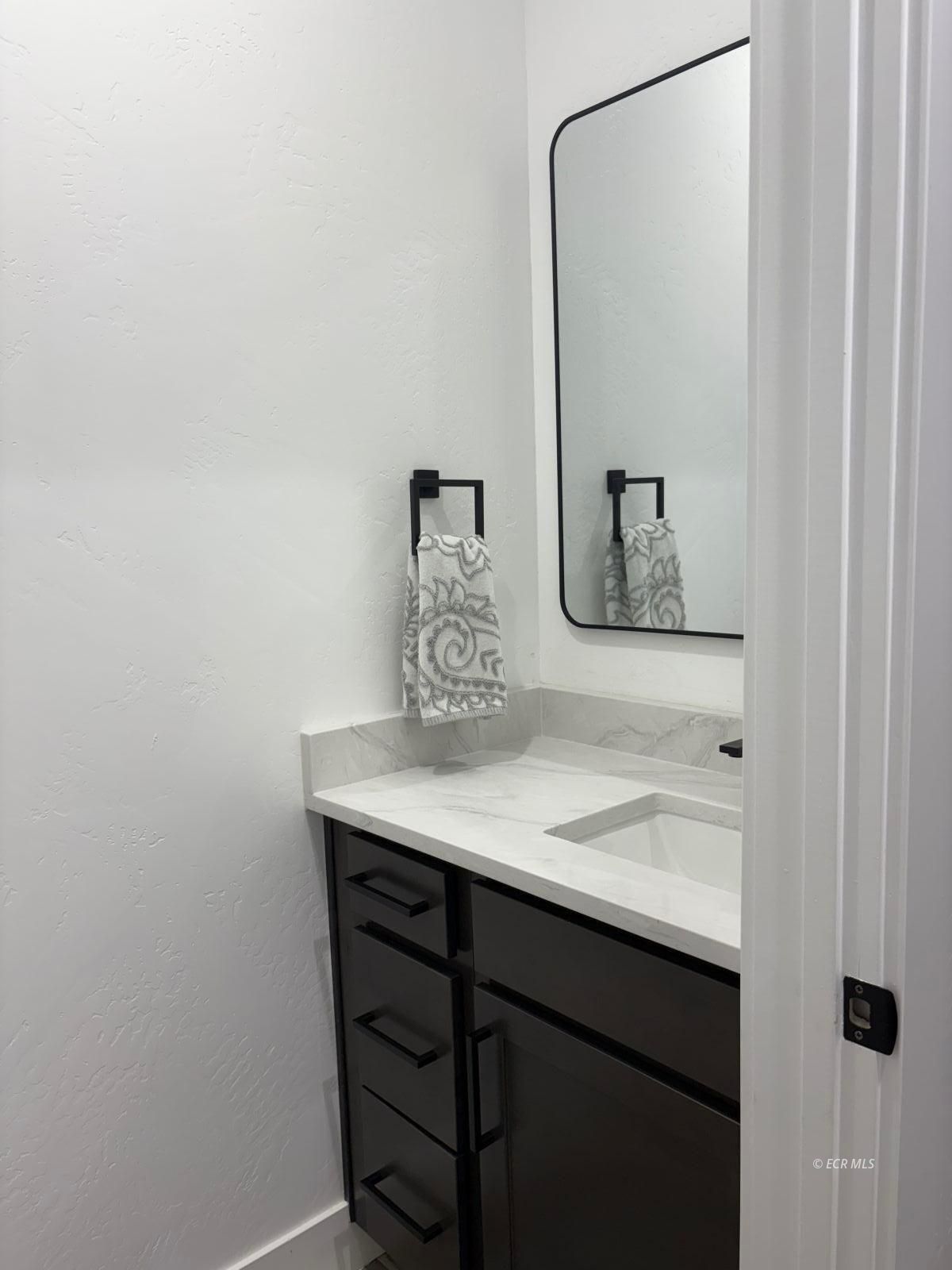 2625 Platinum Drive Property Photo 3