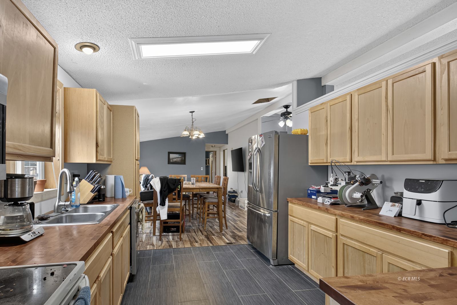 138 Springfield Parkway Property Photo 10