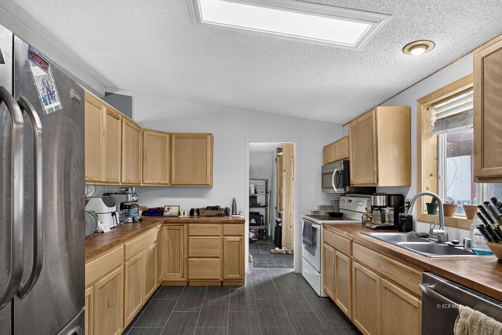 138 Springfield Parkway Property Photo 11