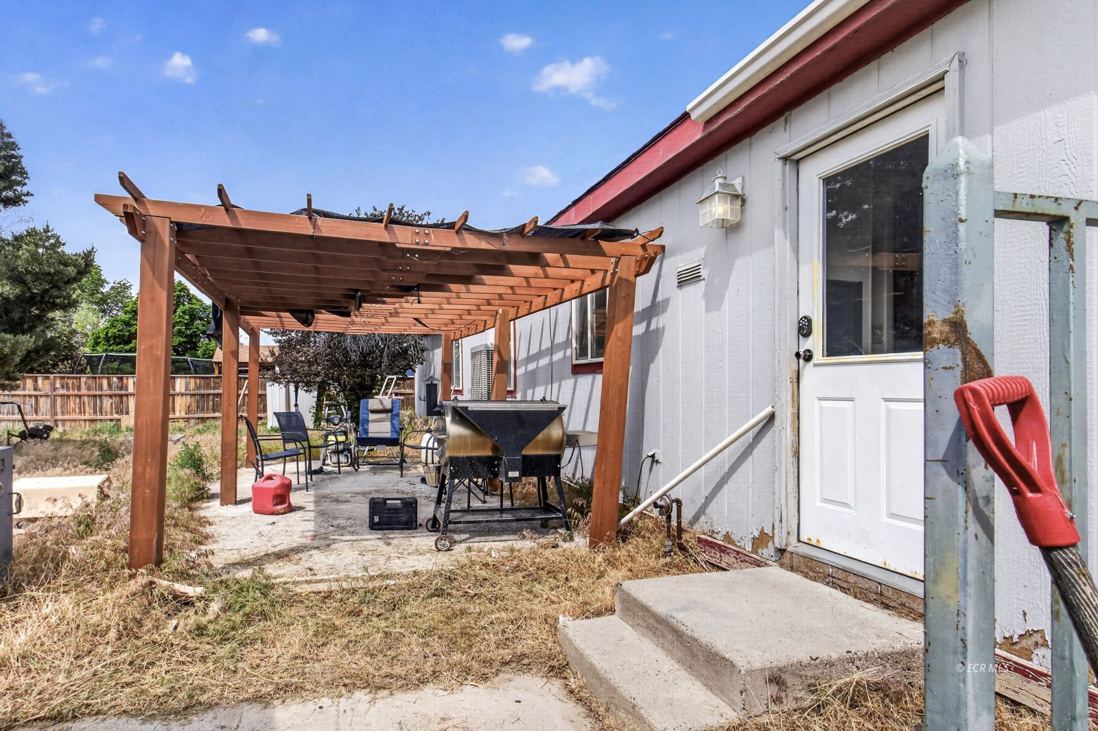 138 Springfield Parkway Property Photo 26