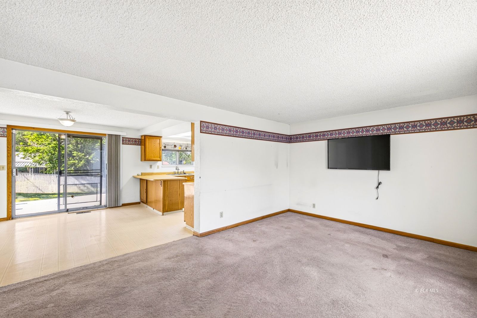 104 Barite Street Property Photo 5