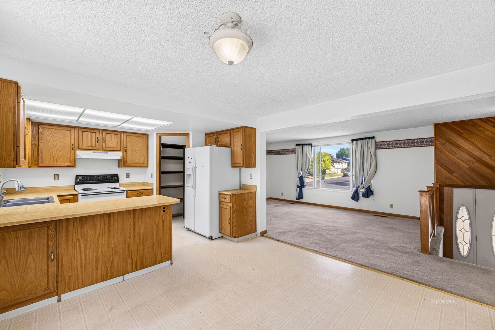 104 Barite Street Property Photo 8