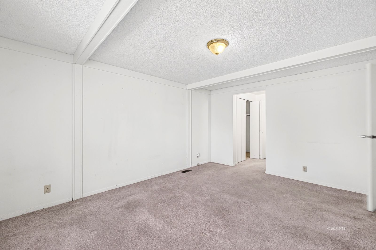 104 Barite Street Property Photo 13