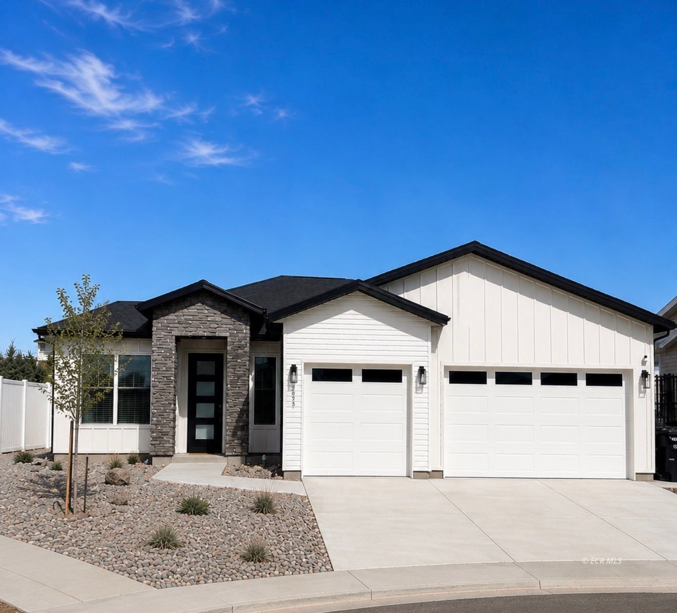 2934 Eleanor Court Property Photo 1