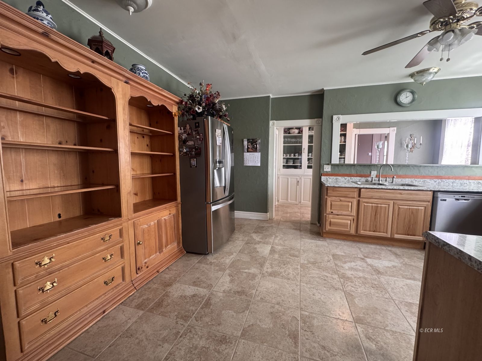 437 Pine Street Property Photo 20