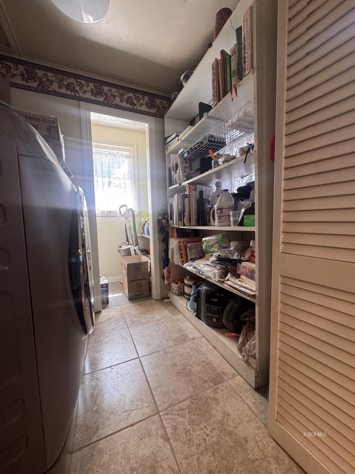 437 Pine Street Property Photo 25