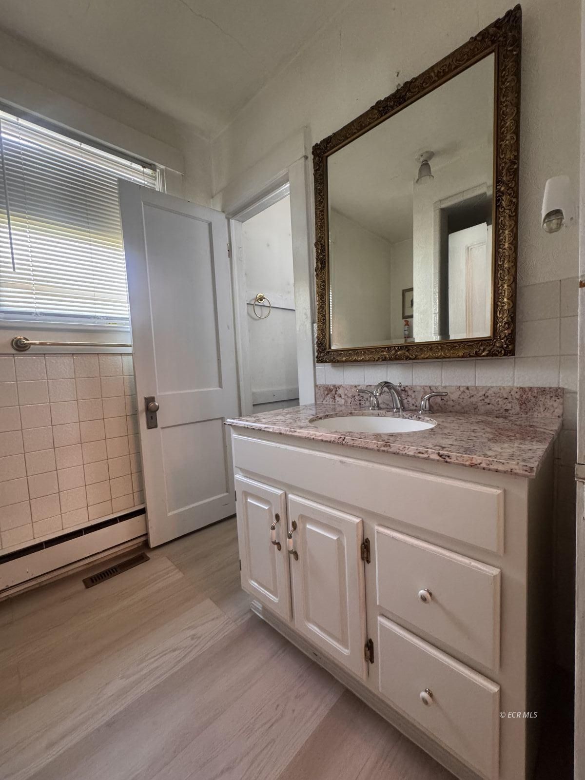 437 Pine Street Property Photo 42